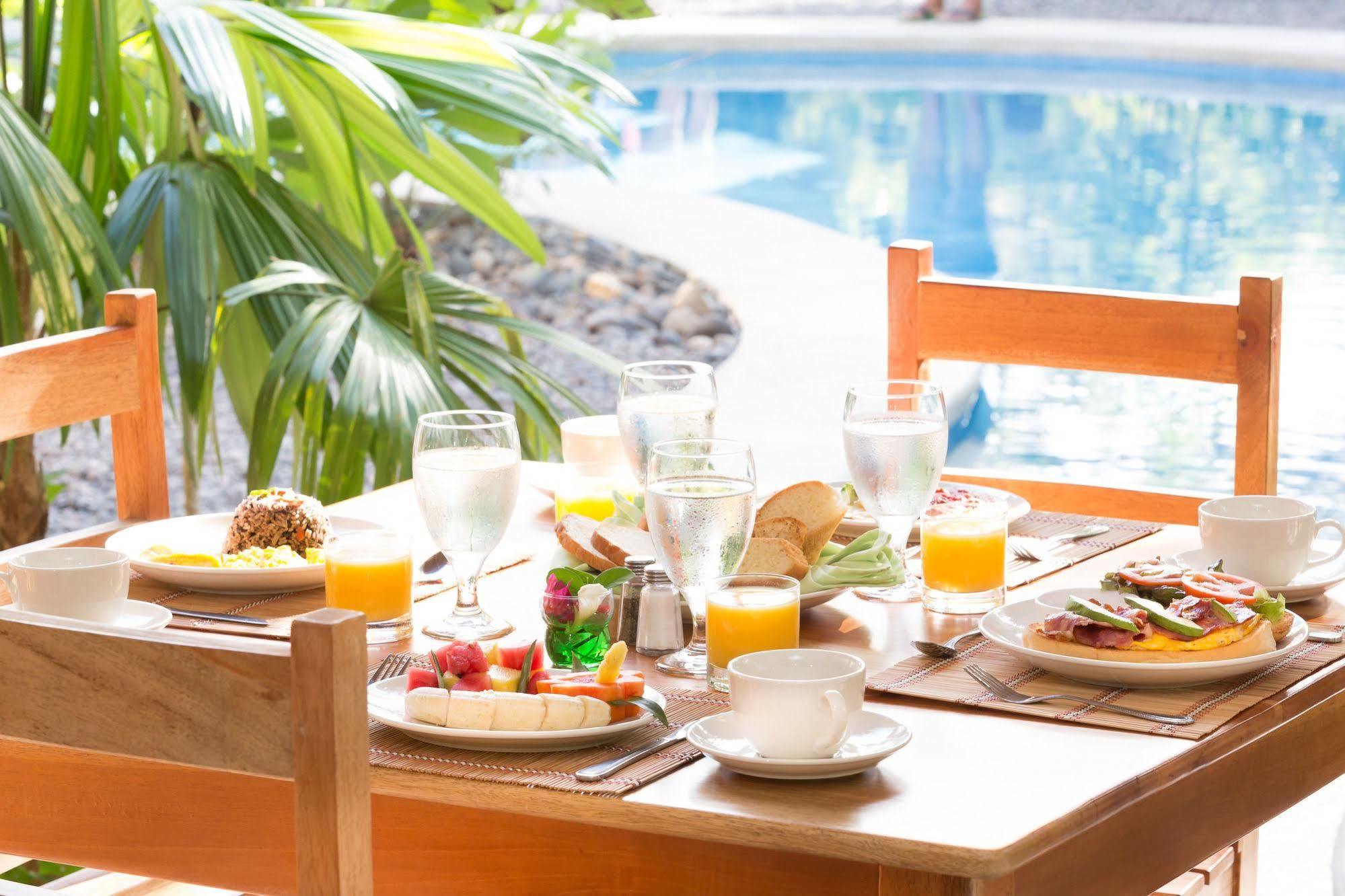 נוסארה Olas Verdes Hotel מראה חיצוני תמונה